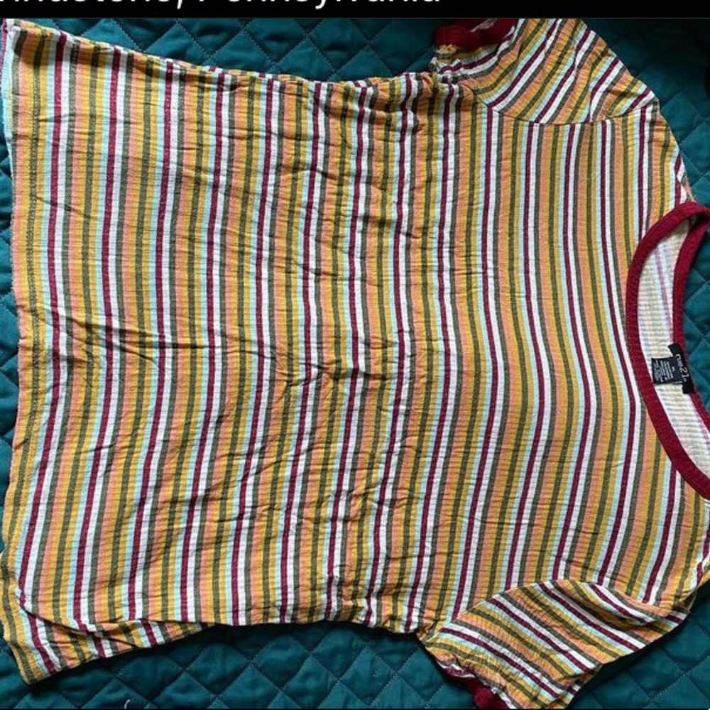 rue 21 tee FOR SALE